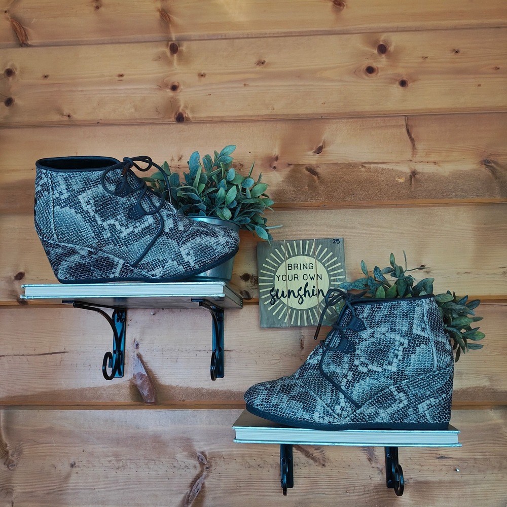 Toms Kala‎ Grey Vegan Leather Snake Wedge Heel Shoes Ankle Booties 10014883 Sz 9